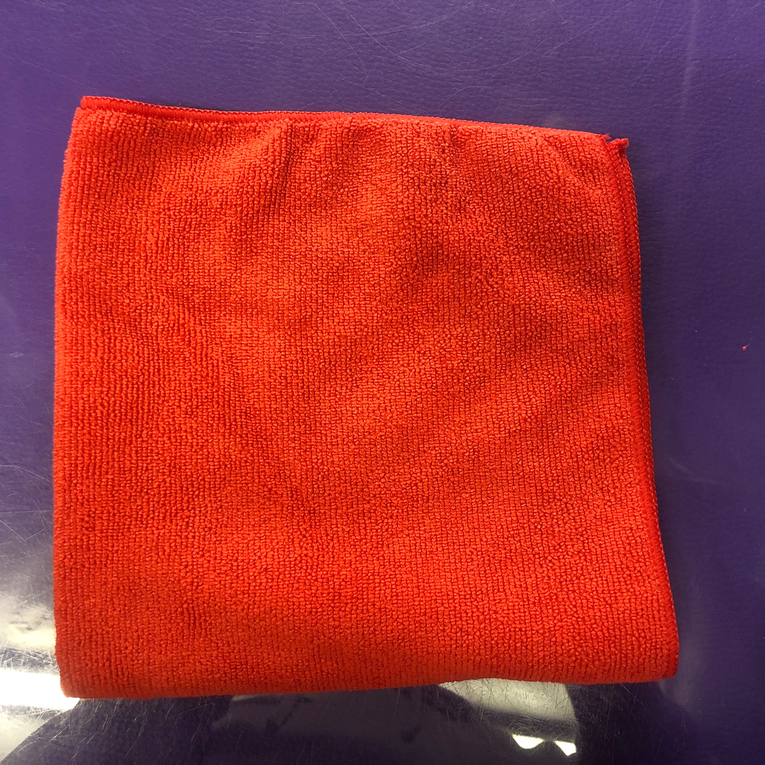 WaxWorx Red Microfibre Cloth – WaxWorx Car Care & Detailing Supplies